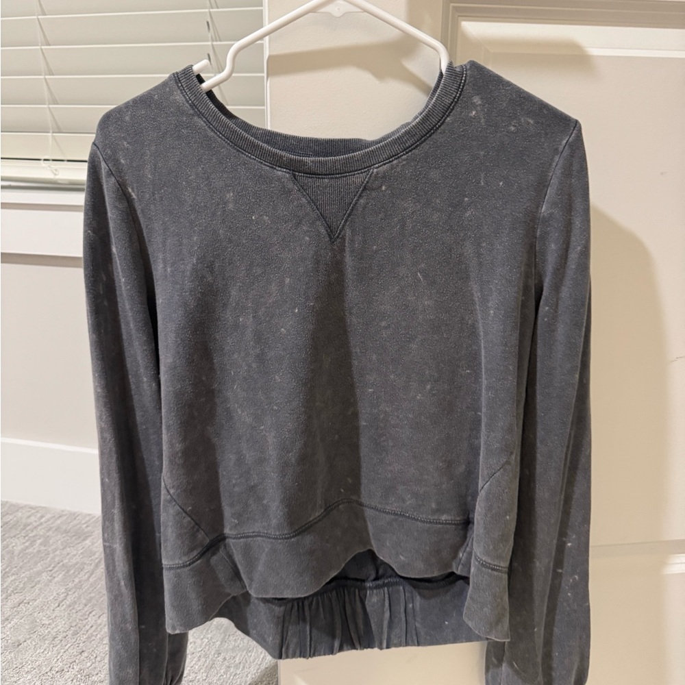 CALIA by Carrie Underwood Gray Sweatshirt